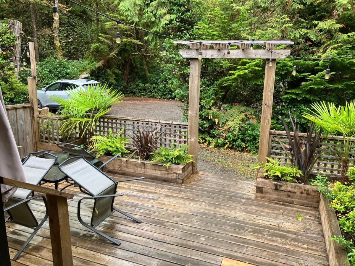 Sienna'S Tree House Apartment Tofino Exterior photo